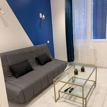 Du Bord D'allier Apartment